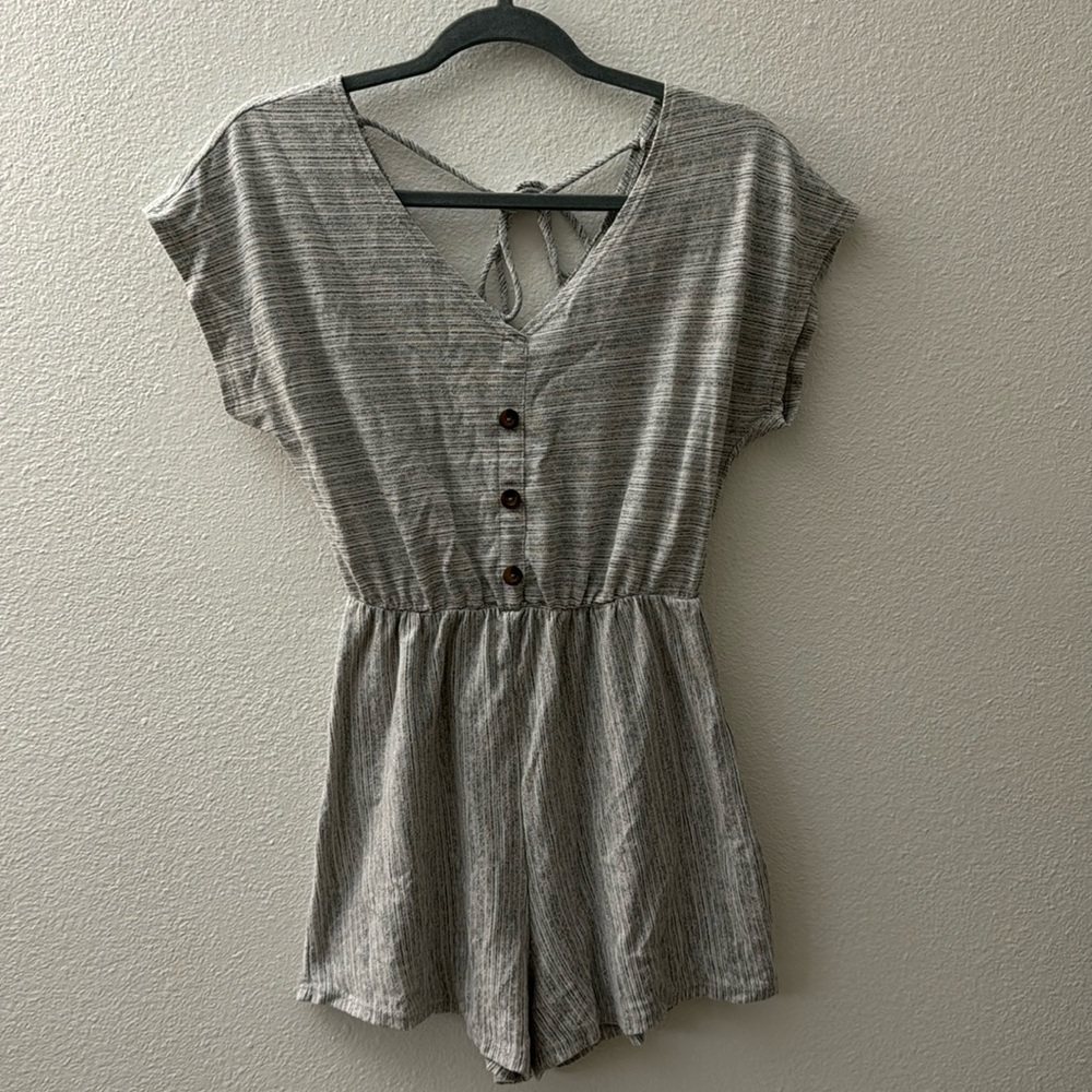 medium buttoned v neck short romper